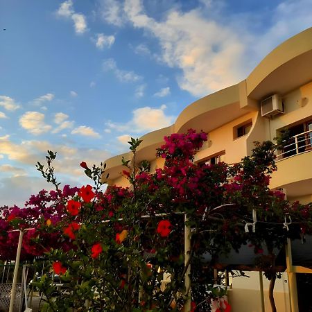 Hotel Sirena Radhimë Zewnętrze zdjęcie